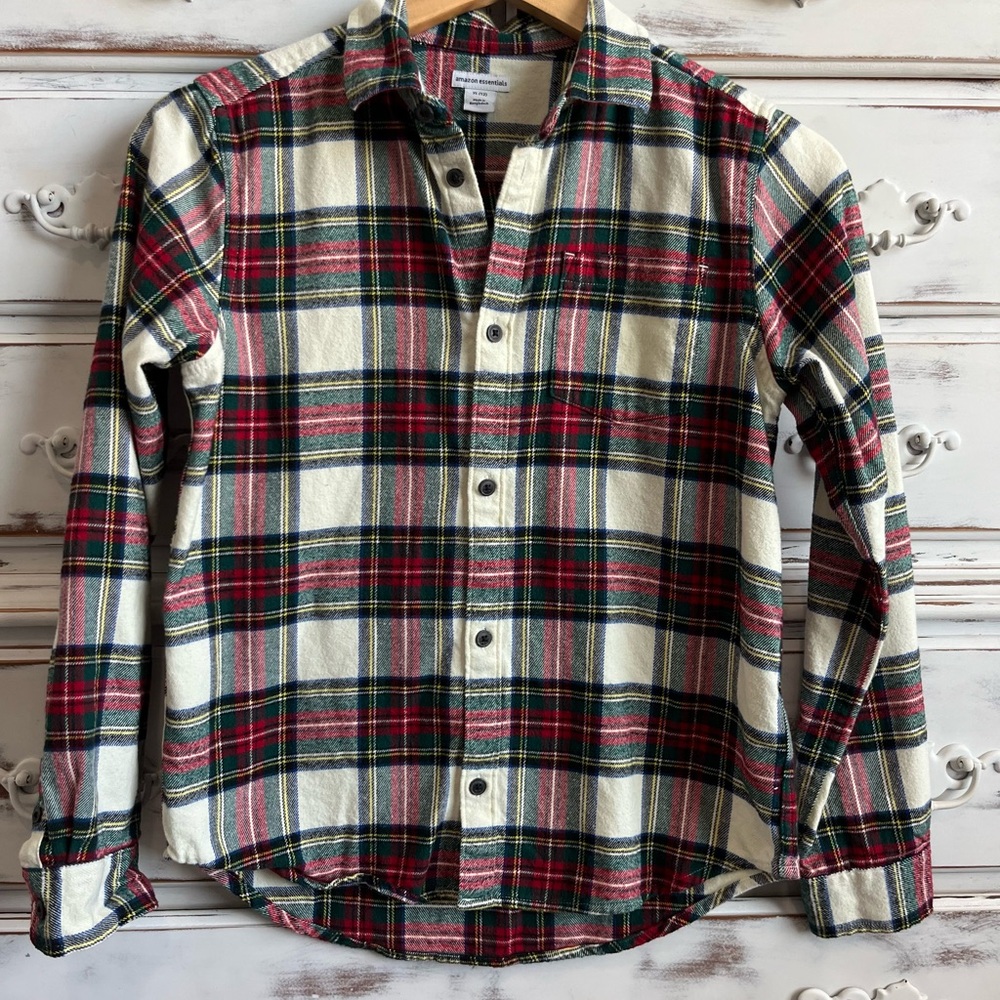 Amazon Essentials boys Christmas plaid flannel shirt